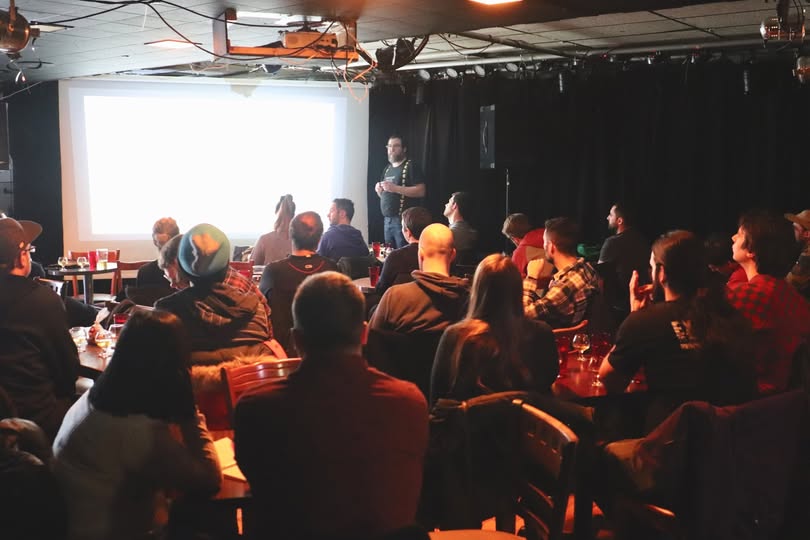 Présentation sur le brassage devant une salle comble